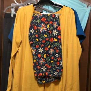 BOGO LulaRoe Lynnae & Leggings